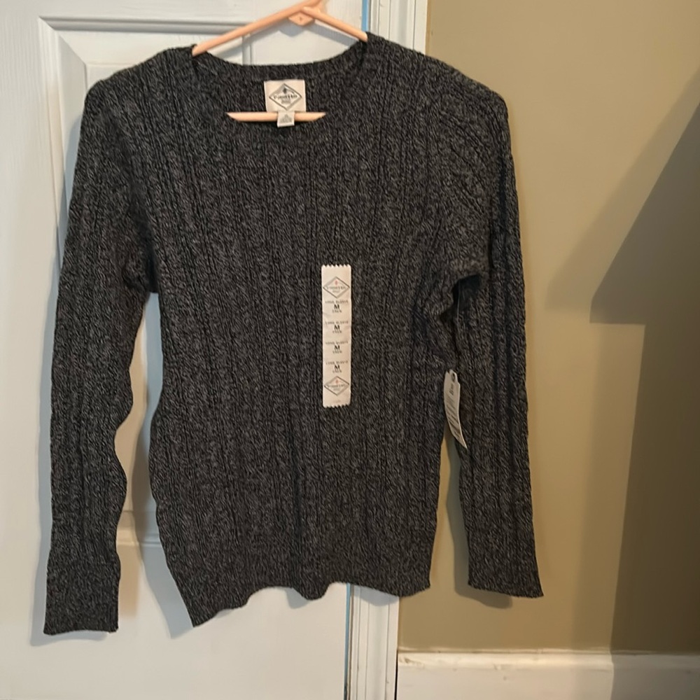 New with tags, St John’s Bay women’s sweater
